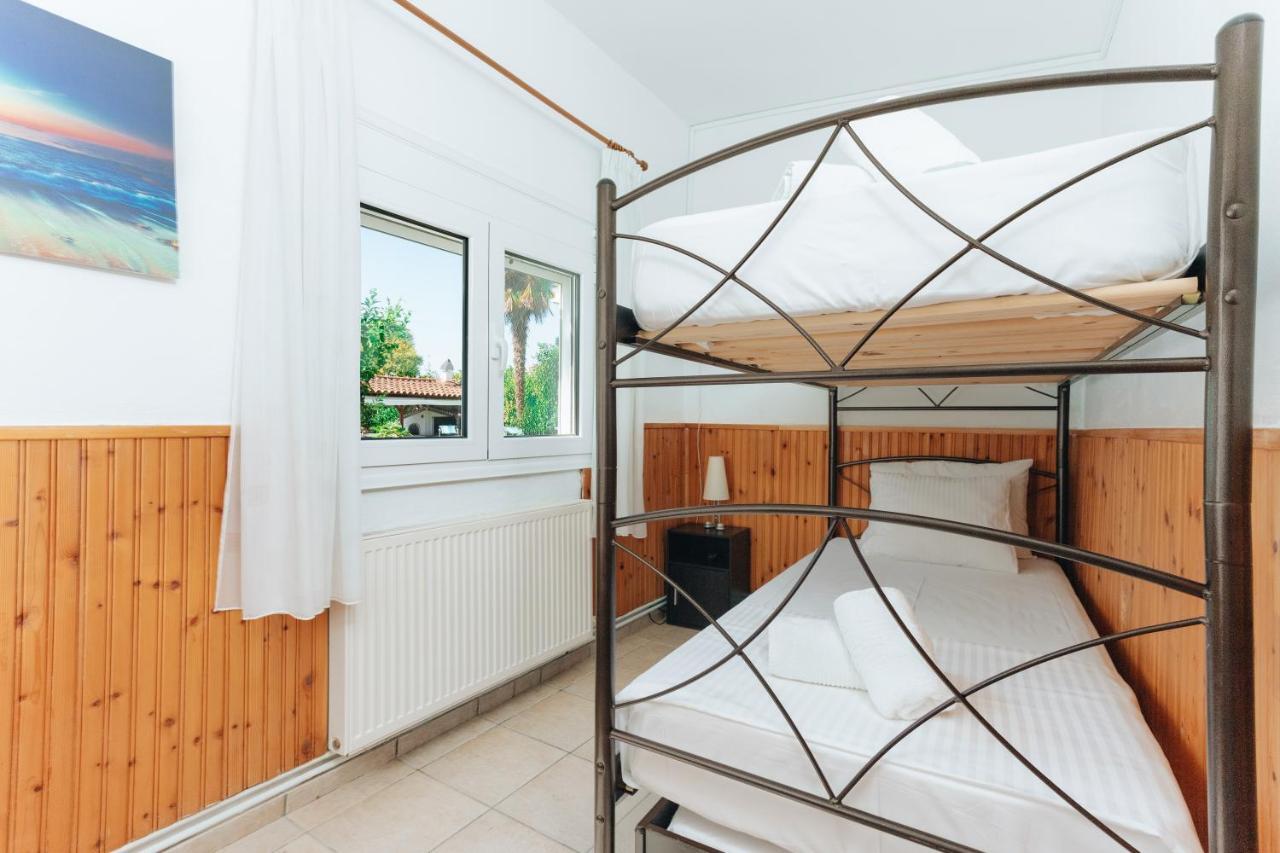 Kesi Beach House Волос Екстериор снимка