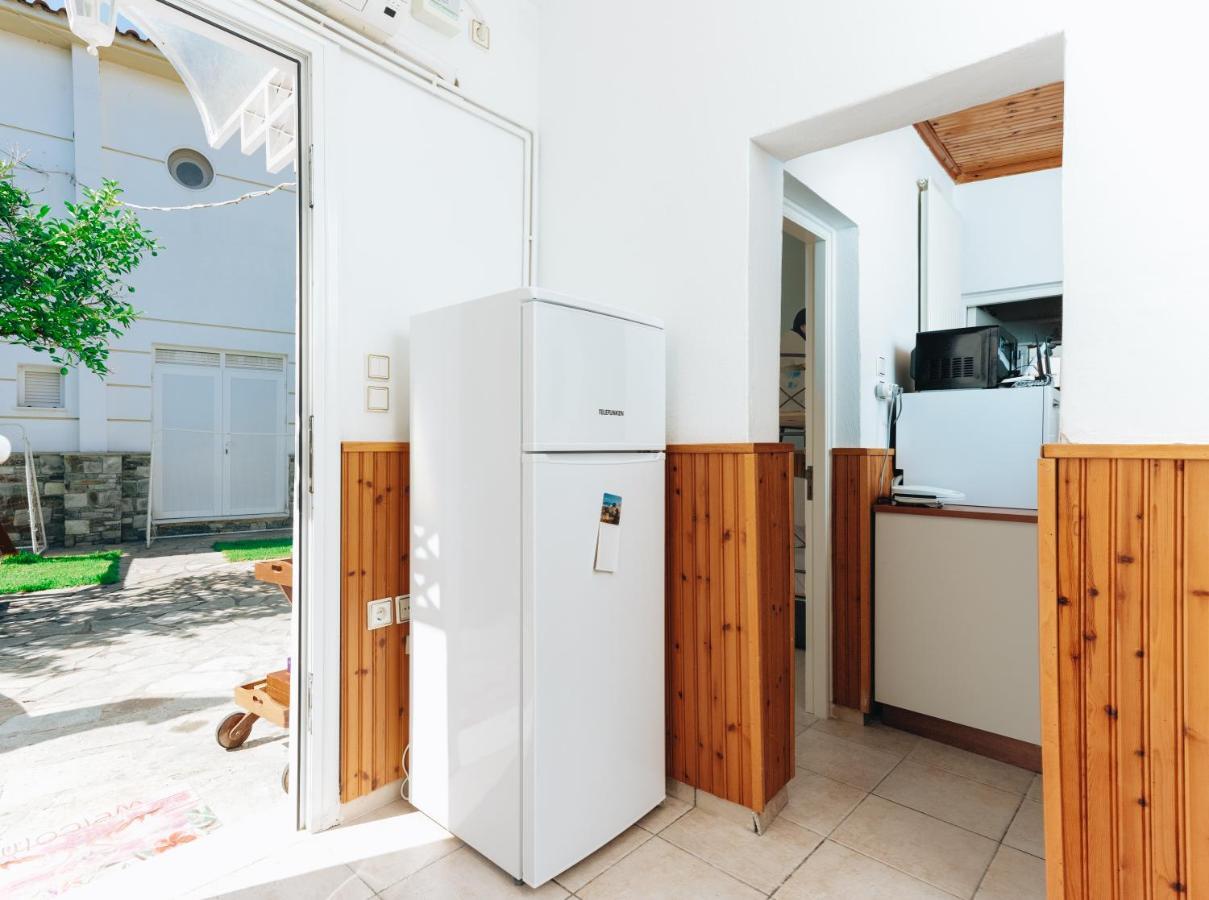 Kesi Beach House Волос Екстериор снимка